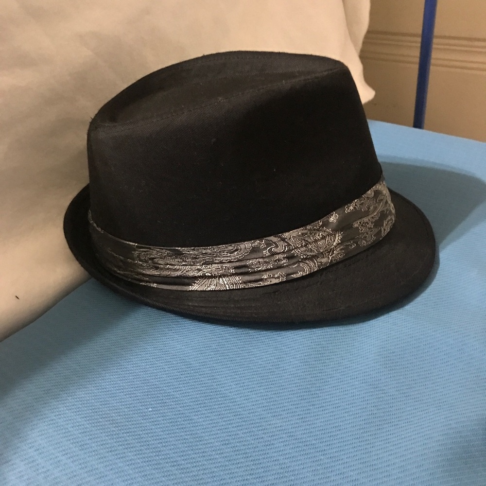 Hat - Picture 7 of 8